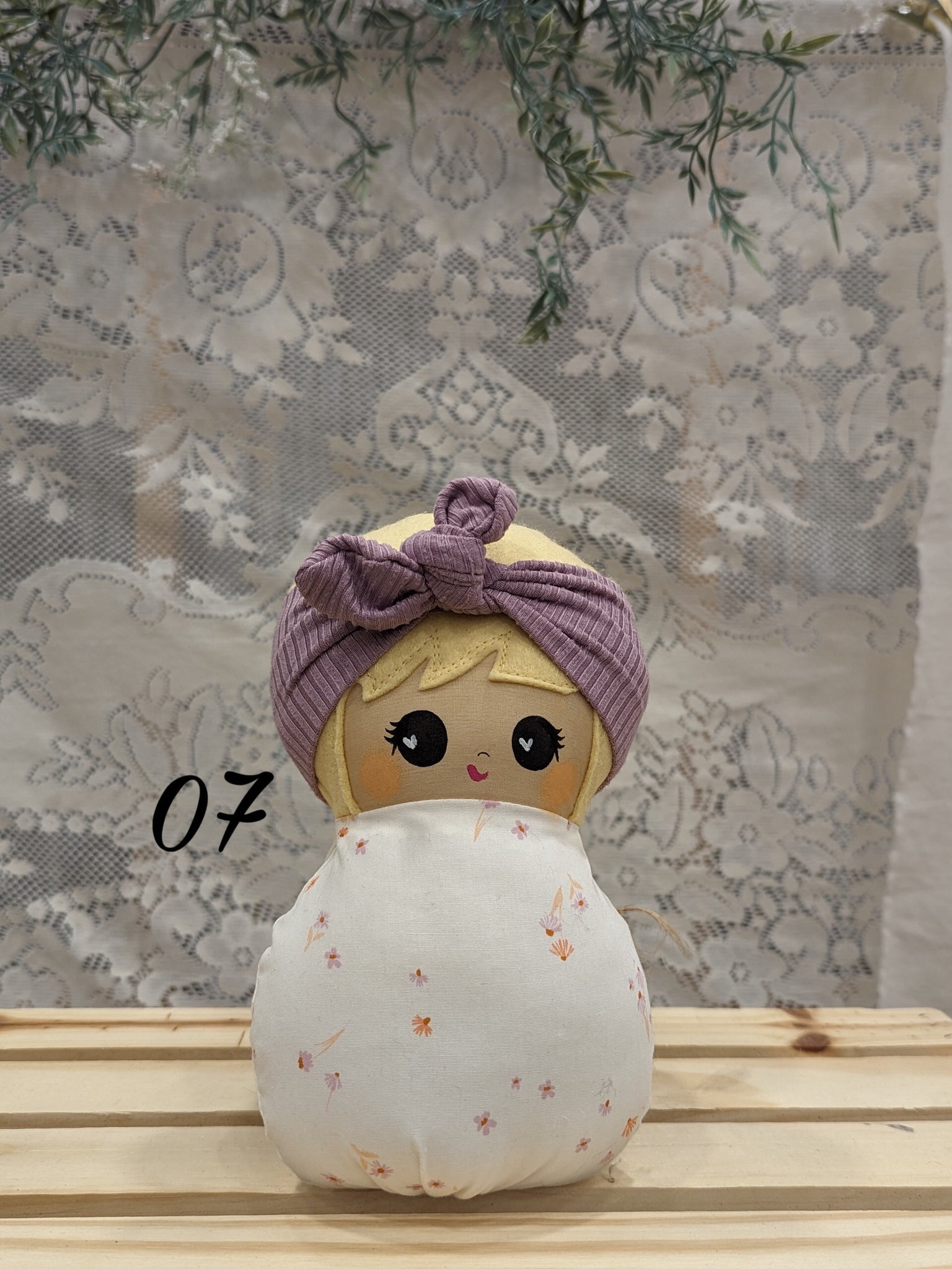 07 Swaddle baby,