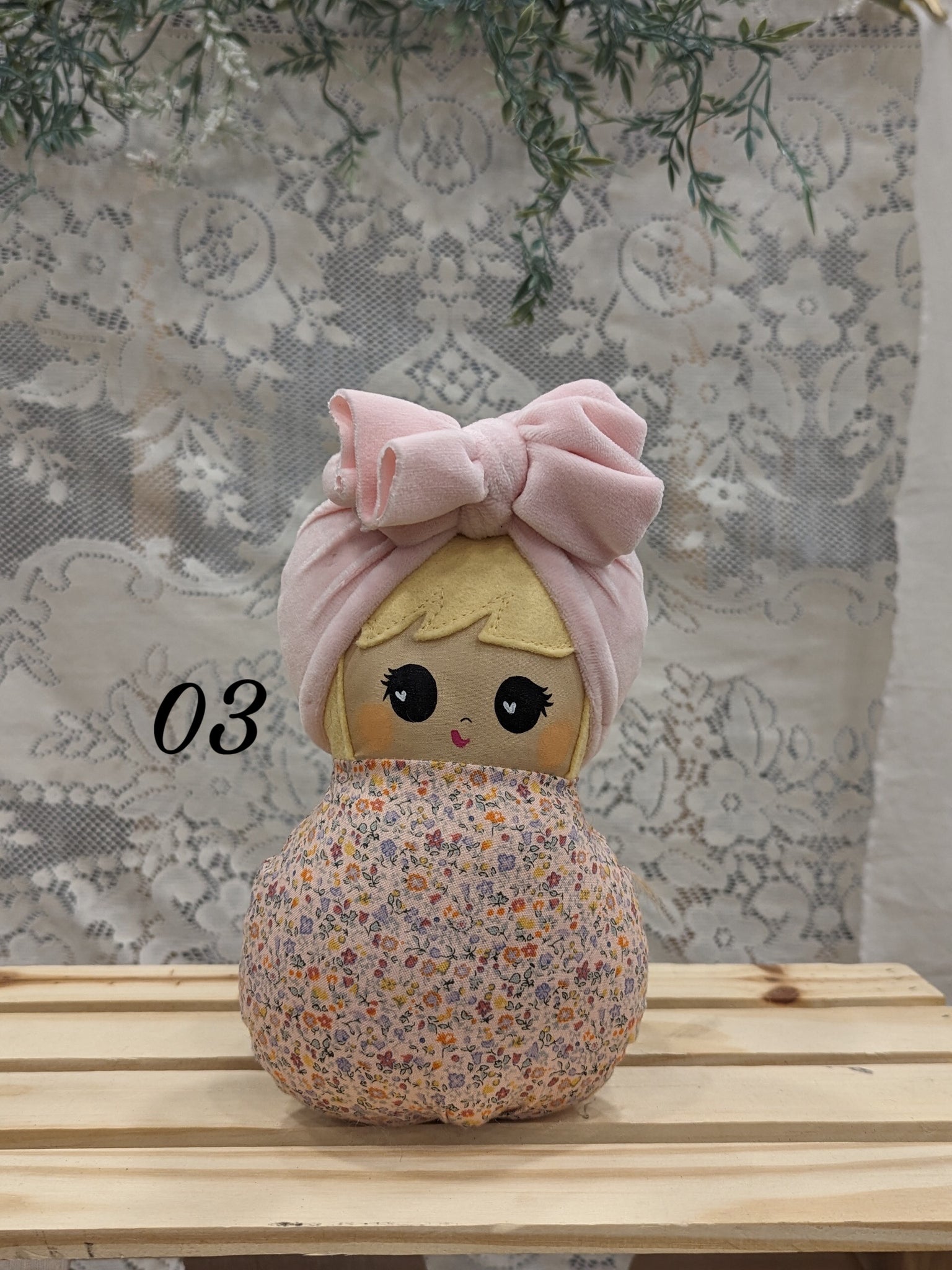03 Swaddle baby,