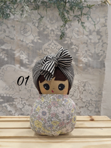 01 Swaddle baby,