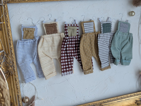 Overalls medium animal extras