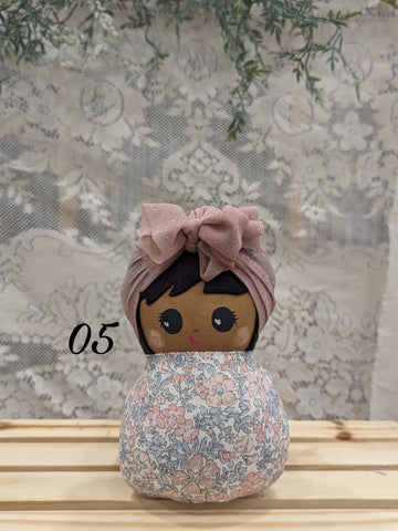 05 Swaddle baby,
